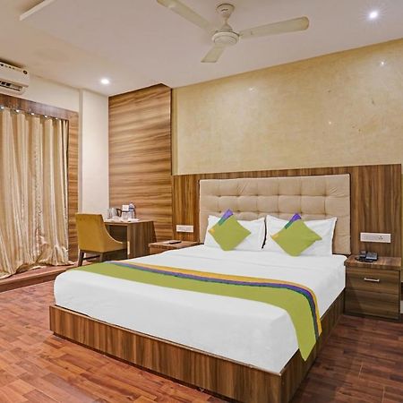 Hotel Bkc Mannat มุมไบ ภายนอก รูปภาพ