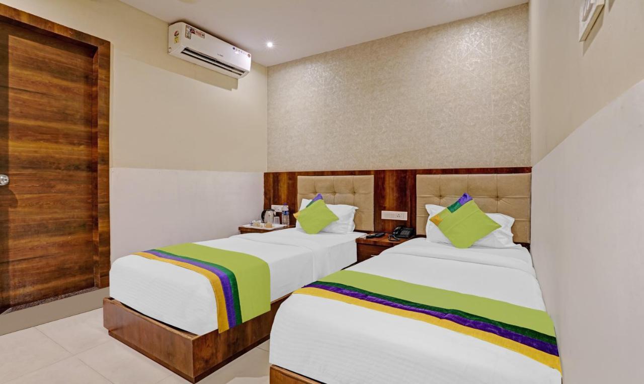 Hotel Bkc Mannat มุมไบ ภายนอก รูปภาพ