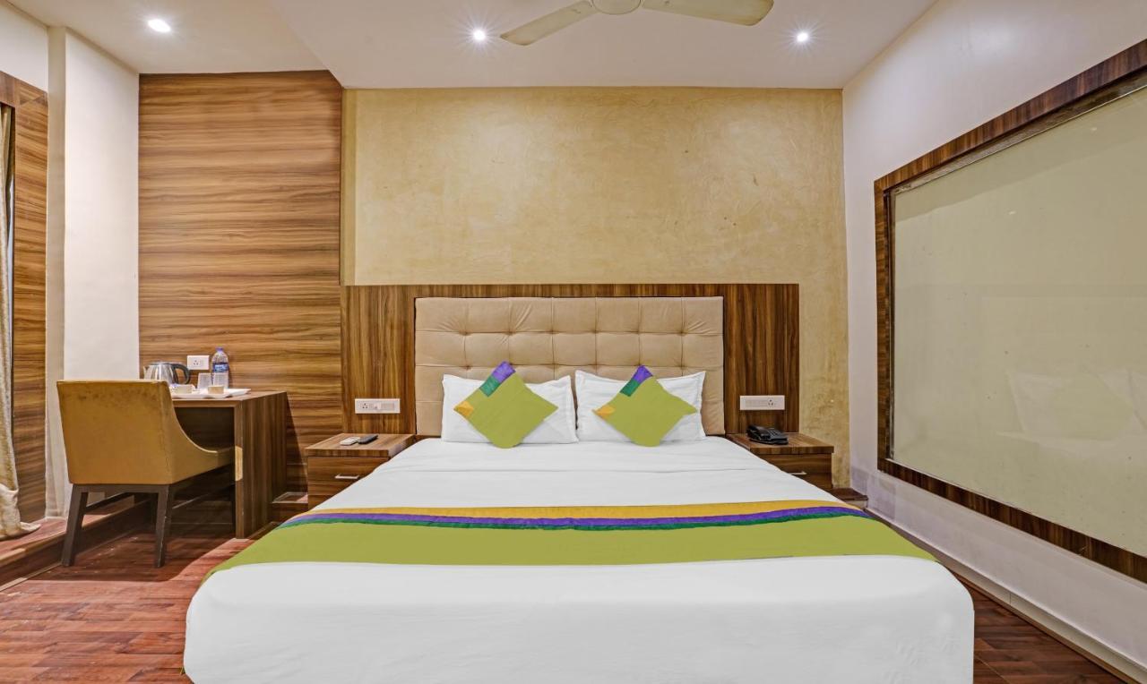 Hotel Bkc Mannat มุมไบ ภายนอก รูปภาพ