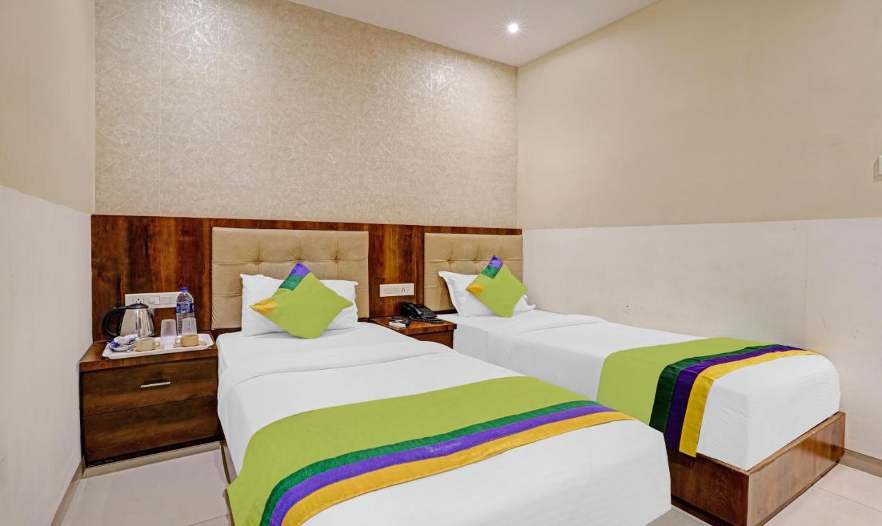 Hotel Bkc Mannat มุมไบ ภายนอก รูปภาพ