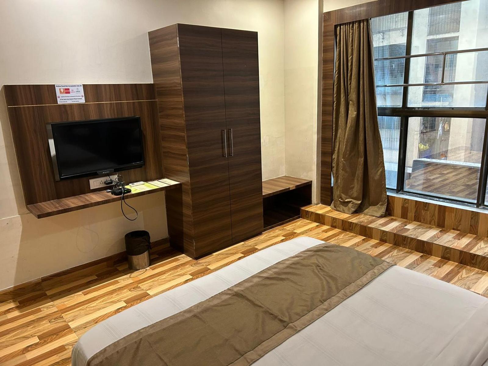 Hotel Bkc Mannat มุมไบ ภายนอก รูปภาพ
