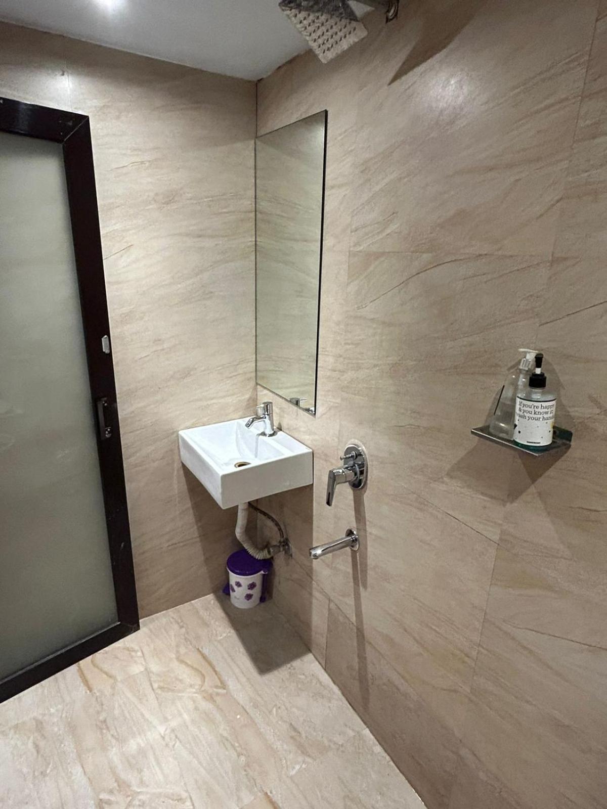 Hotel Bkc Mannat มุมไบ ภายนอก รูปภาพ