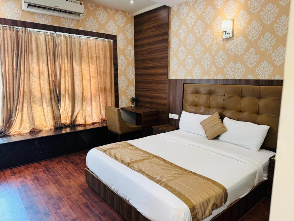 Hotel Bkc Mannat มุมไบ ภายนอก รูปภาพ